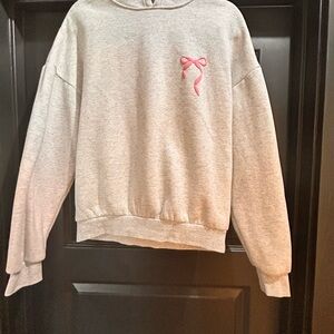 Edikted Light Gray Sweatshirt Hoodie with Pink Bow, size S